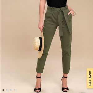 Lulus Tie-Waist Cropped Pants